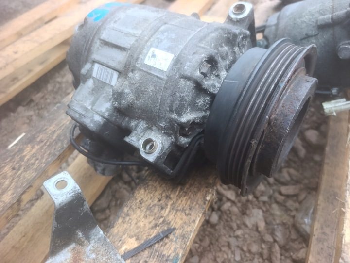 КОМПРЕССОР КОНДИЦИОНЕРА VW PASSAT B5 AUDI A4 B5 A6C5 SKODA 1.9 TDI 8D0260808, фото 5