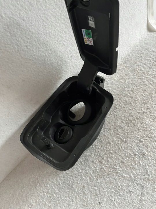 ГОРЛОВИНА КРЫШКА ТОПЛИВНОГО БАКА BMW G30 /F30/F31 1118844-10/7387783-09, фото 3
