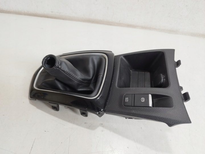Чехол рамка переключения передач Nissan OE 96935HV50A, фото 2