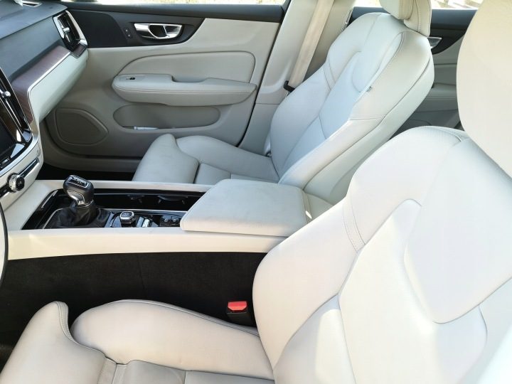 Тунель центральний підлокітник VOLVO V60 II 2018-2023 Inscription s60 III, фото 1