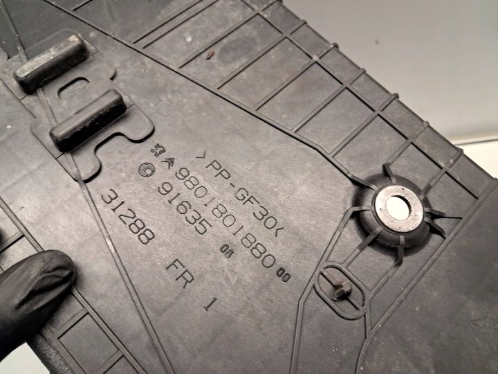 Площадка аккумулятора Peugeot OE 9801801880, фото 4