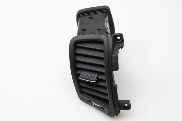 Воздухозаборник консоли KIA SORENTO I (JC) 974102P000 2.2L дизель 120 кВт 2012, фото 1