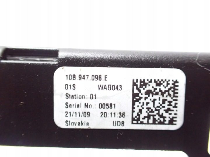 Плафон салона подсветка LED консоли оригинал 10B947096E VW ID3 ID.3 22 г., фото 7