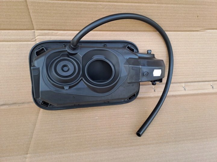 MERCEDES W465 КРЫШКА ГОРЛОВИНЫ БЕНЗОБАКА A4656309500, фото 1
