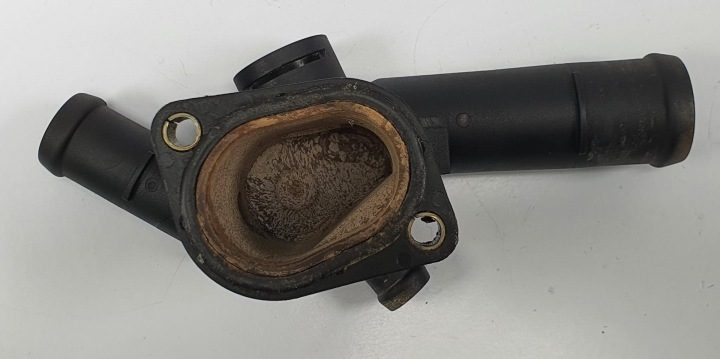 AUDI VOLKSWAGEN SEAT SKODA ТРОЙНИК ПАТРУБОК ОХЛАЖДЕНИЯ OE 06A121132 06A121133D, фото 3