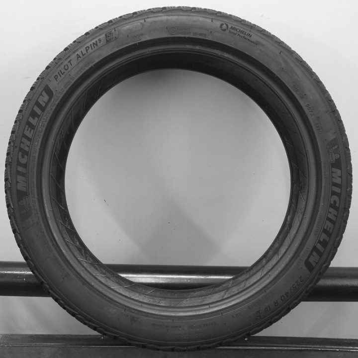 Шина зимняя Michelin Pilot Alpin 5 225/40R18 92 В сцепление на снегу (3PMSF), защита диска, усилитель (XL), фото 8