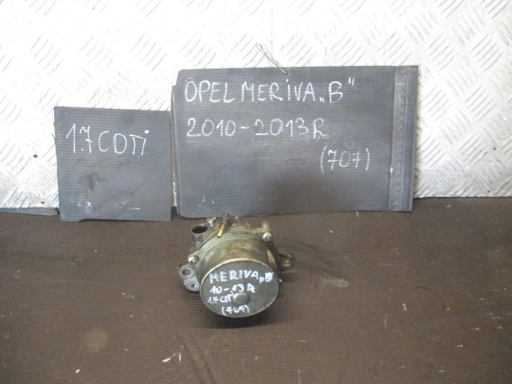 Насос вакуумный Opel Meriva B 1.7 CDTI 10-13r, фото 1