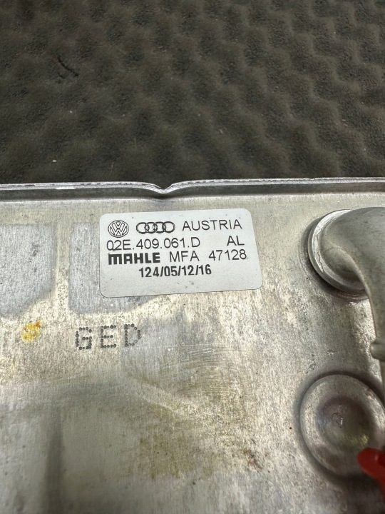 02E409061D МАСЛЯНЫЙ РАДИАТОР КОРОБКИ ПЕРЕДАЧ VOLKSWAGEN AUDI SKODA SEAT, фото 3