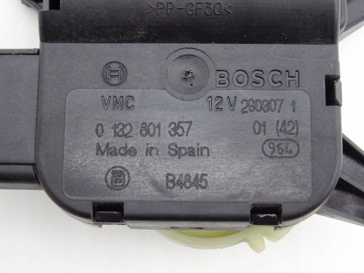 МОТОРЧИК ВЕНТИЛЯТОРА ПЕЧКИ SEAT IBIZA III 0132801357 NR907, фото 2