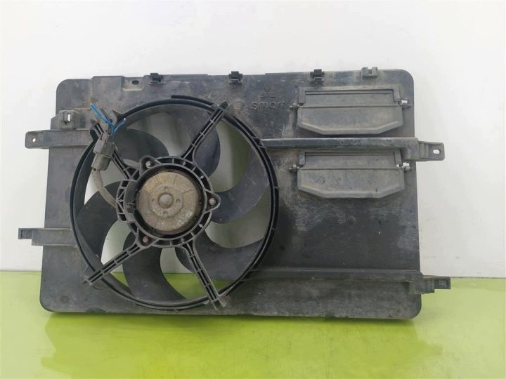 Вентилятор радиатора охлаждения Mitsubishi Colt Z30 1.3 16V 2004-2012R, фото 1