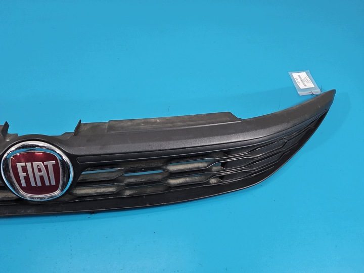 РЕШЕТКА РАДИАТОРА 735594204 FIAT DOBLO II РЕСТАЙЛИНГ 2014-, фото 2