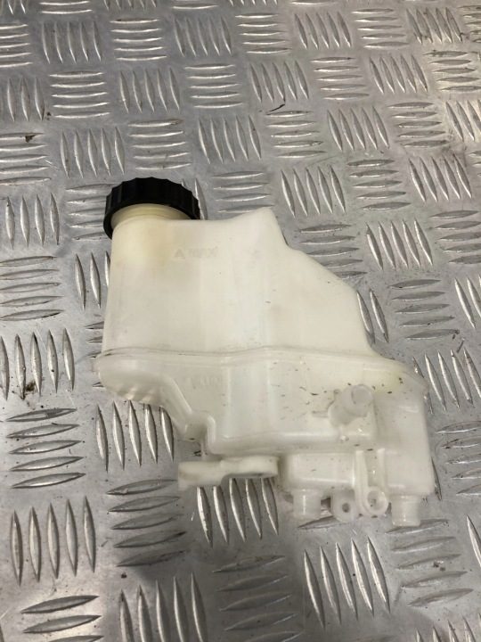 БАЧОК ТОРМОЗНОЙ ЖИДКОСТИ TOYOTA AYGO X 22- 1.0, фото 1