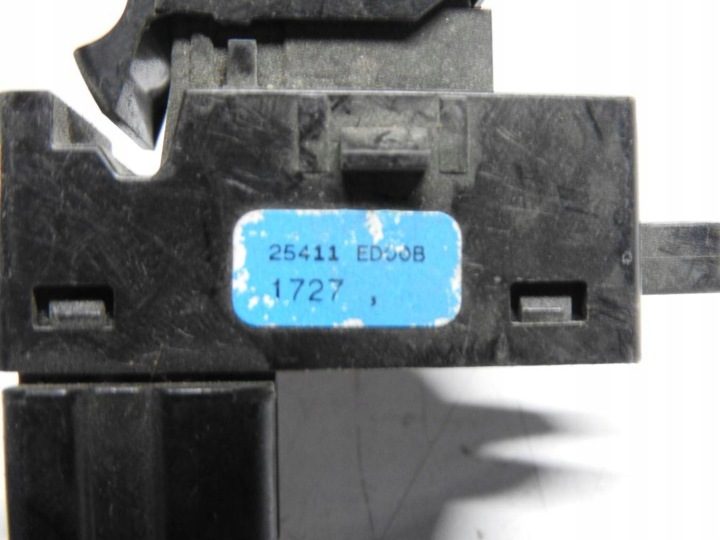 Nissan Note I E11 Блок кнопок стеклоподъемников 25411ED00B, фото 3