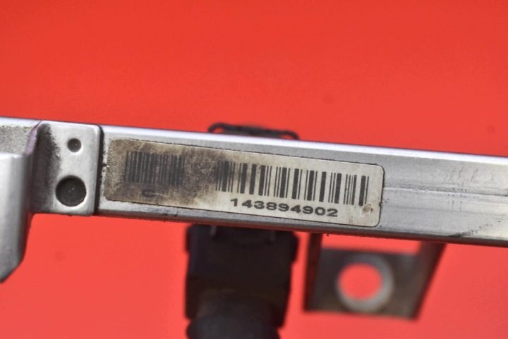 Топливная рампа форсунки 143894902 BMW E39 2.2i 170 л.с. рестайлинг 00-04, фото 10