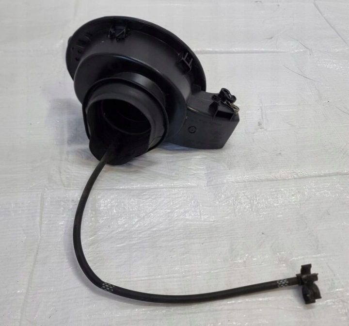 Горловина бензобака лючок горловины Ford Fiesta MK8 h1bb-A27936, фото 3