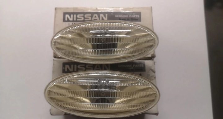 ОРИГИНАЛЬНЫЙ ФОНАРЬ ПОВОРОТНИКА NISSAN 261608990A, фото 1