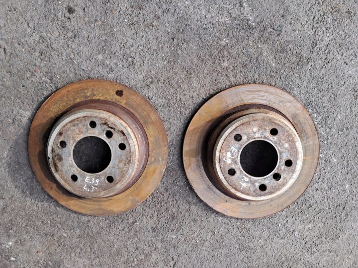 Диски тормозные вентилируемые 298 мм ЗАДНИЕ BMW E39 520d-530d 520i-540i M47 M52, фото 1