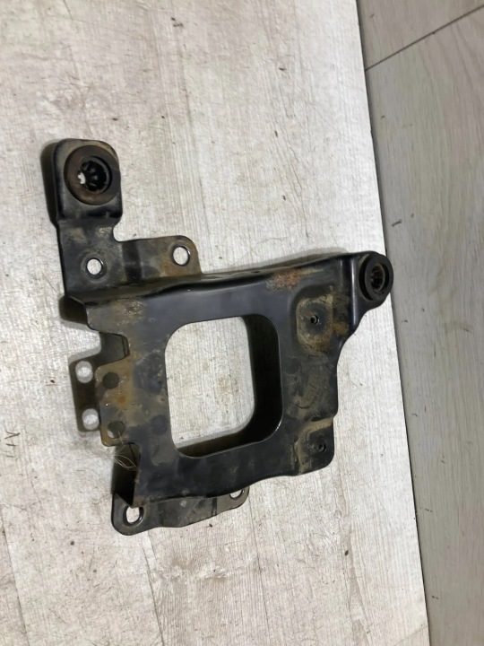 Площадка аккумулятора Ford OE AV61R6K034AB, фото 1