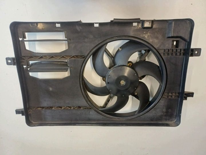 Mitsubishi Colt VI Z30 07 г. 1.3 1.1 вентилятор радиатора 1350A071, фото 4