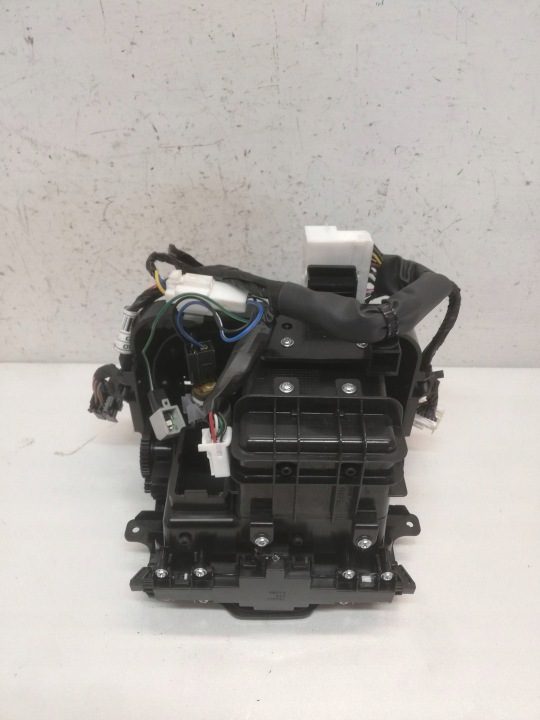 HYUNDAI I40 БАРДАЧОК СРЕДНИЙ ПОЛКА 84635-3Z100, фото 3