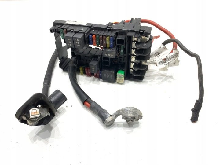 Блок предохранителей VW Passat B8 5Q0937125B седан 2.0 280 л.с., фото 2