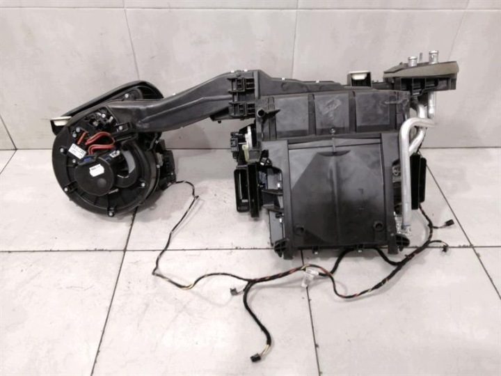 Ogrzewacz кондиционера Mercedes G W463 A4638301960 вентилятор отопления, фото 4