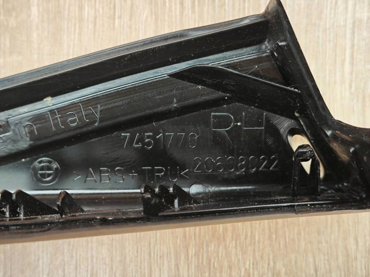 Оригинальная защита желоб фонаря правый задний BMW 8 G16 G15 G14 7451770 30 л.с., фото 4