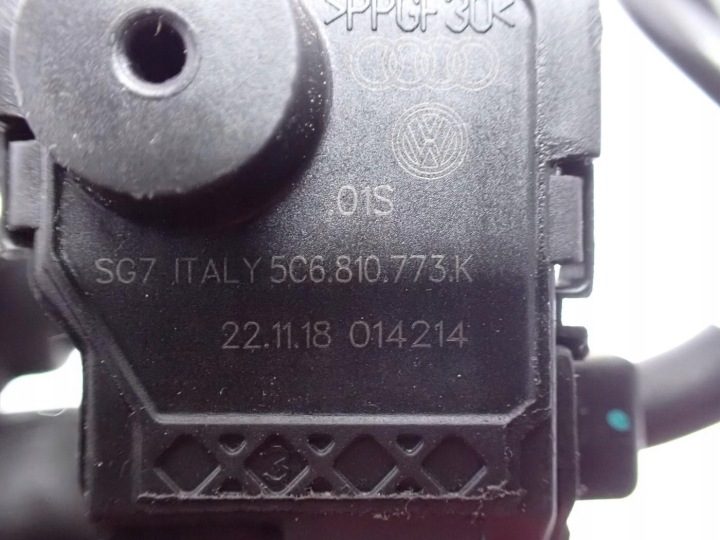 Привод лючка горловины бензобака 5C6810773K VW E-Golf Golf VII 7 19 г., фото 3
