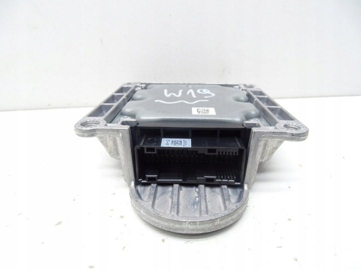 Блок управления Airbag подушек безопасности 6858698 BMW F30 F31, фото 3