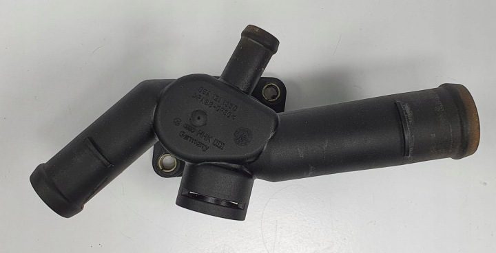 AUDI VOLKSWAGEN SEAT SKODA ТРОЙНИК ПАТРУБОК ОХЛАЖДЕНИЯ OE 06A121132 06A121133D, фото 1