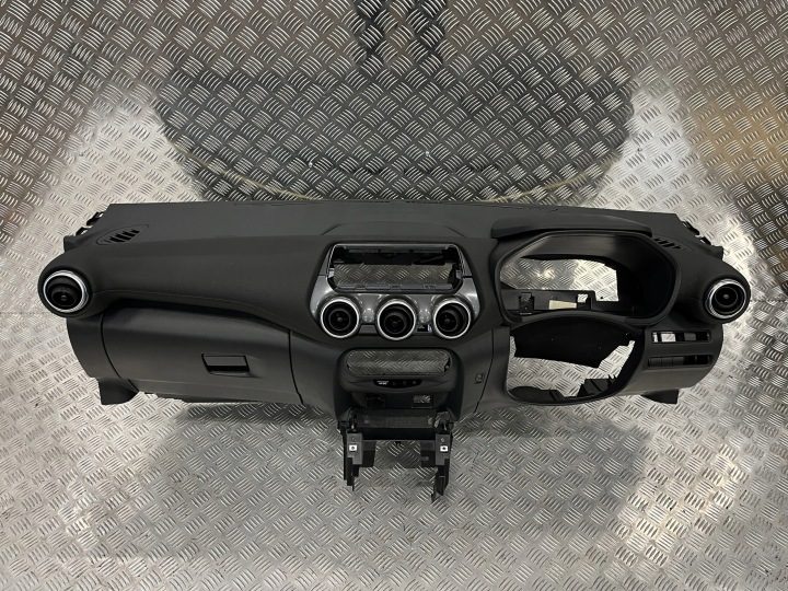 Торпедо консоль Nissan Juke II F16 19- UK, фото 1