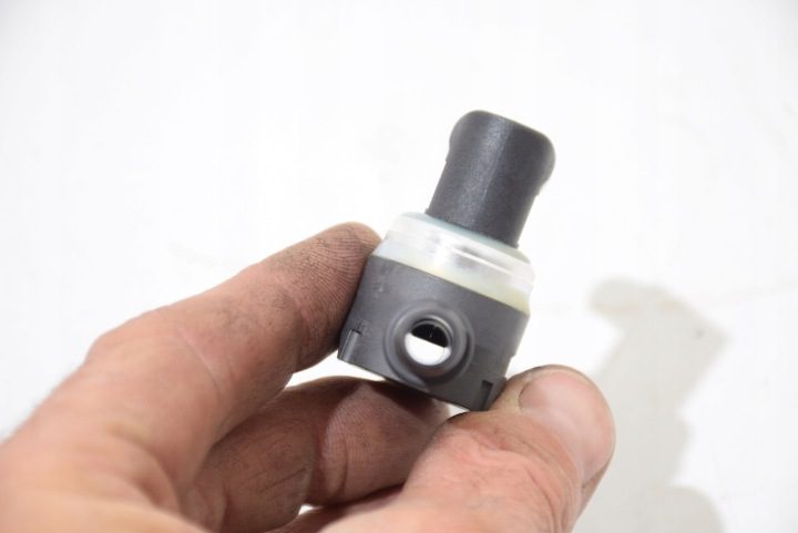 BMW F70 U06 U11 G20 G21 G22 G70 G45 G05 Датчик niskiego давления топлива, фото 4