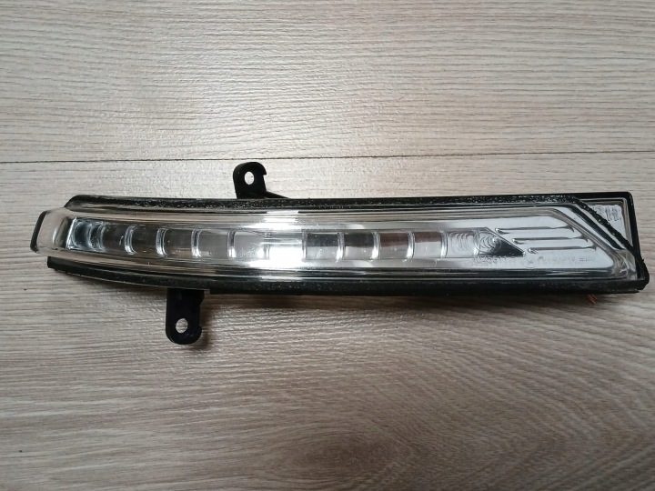 Hyundai I40 12-19r. поворотник LED правого зеркала OE, фото 1