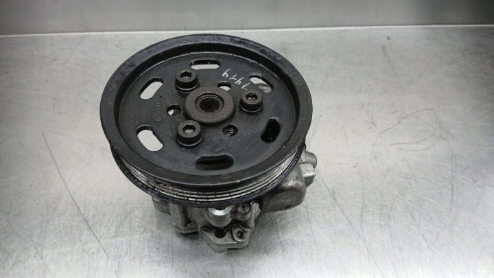 VW Passat B5 1.9 TDI насос гидроусилителя 8D0145155Q, фото 1