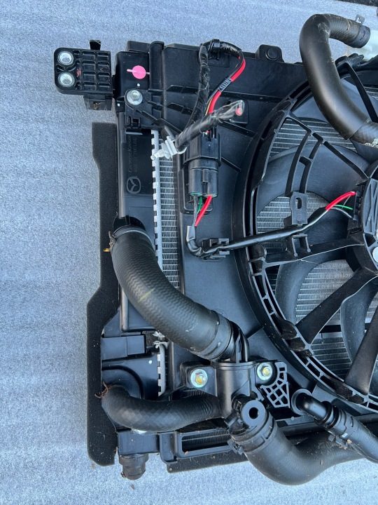Mazda CX-30 вентилятор корпус Skyactiv-X M гибрид 2022 Mazda 3 BP, фото 2