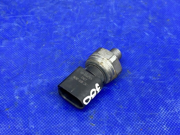 ДАТЧИК ДАВЛЕНИЯ ТОПЛИВА A4 B6 A3 8P GOLF V TOURAN 2.0 FSI AXW 03C906051A, фото 2