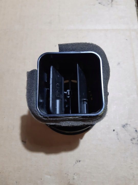 AUDI A3 8V ДЕФЛЕКТОР ОБДУВА КОНСОЛИ 8V0820901, фото 6