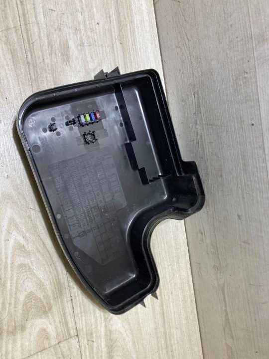 КОРОБ БЛОК ПРЕДОХРАНИТЕЛЕЙ MAZDA 3 III 2.2 дизель 2013-2018 ГОД BHR1-66761, фото 2