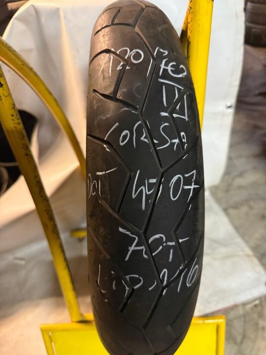 Pirelli Diablo Rosso II 120/70R17 58 Вт, фото 1