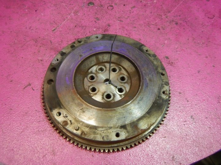 MITSUBISHI CARISMA 95-00 1.6 90 л.с. МАХОВИК, фото 2