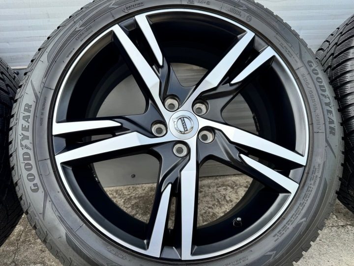 OEM колеса зимние Volvo XC40 235/50/19 R-Design демо 8.9 мм как новые !, фото 12