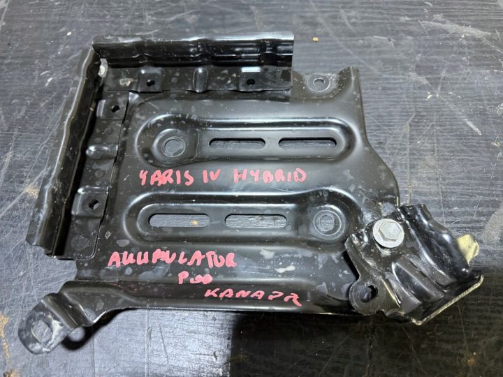 Toyota Yaris IV 4 Mazda 2 XP210 1.5 площадка аккумулятора гибрид кронштейн, фото 3
