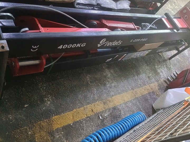 УЦЕНКА Домкрат двухстоечный REDATS L-220 PRO 4T Автоматический, фото 2