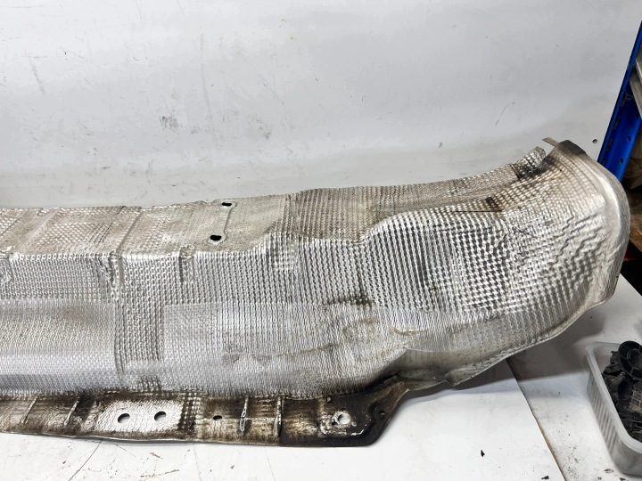 ТЕПЛОЗАЩИТНЫЙ ЭКРАН ТОННЕЛЯ AUDI A3 8V VOLKSWAGEN SEAT SKODA 5Q0825661G, фото 8