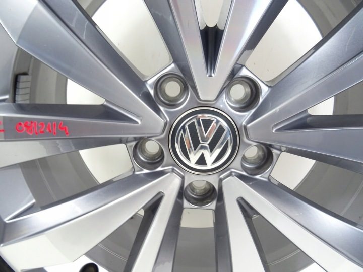 VW T-ROC литой диск колесо 225/50R17 2GA601025P, фото 6