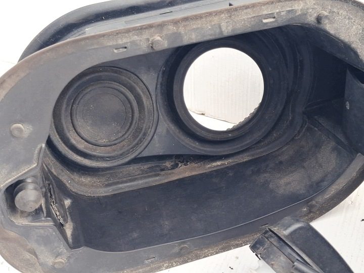 Renault Kadjar 1.3 TCe лючок горловины бензобака 781204304R цвет TENNP, фото 6
