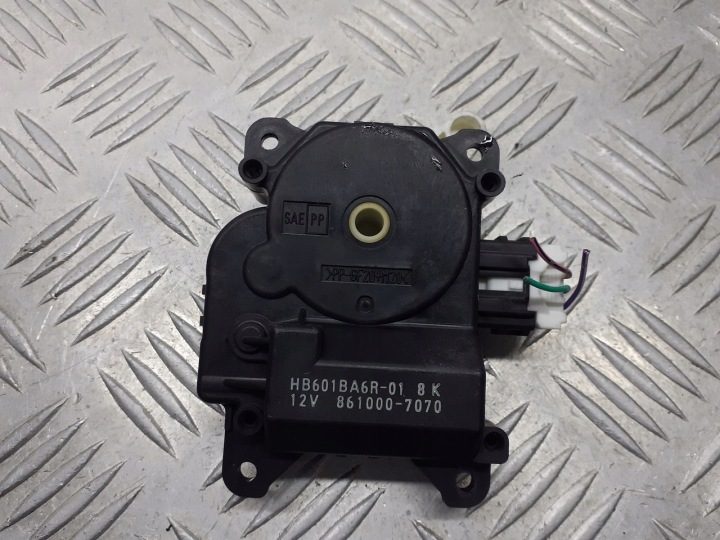 МОТОРЧИК ЗАСЛОНОК ПЕЧКИ MAZDA 5 CR HB601BA6R-01 861000-7070, фото 1
