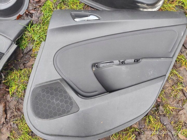 Комплект обшивок Opel Astra J, фото 3