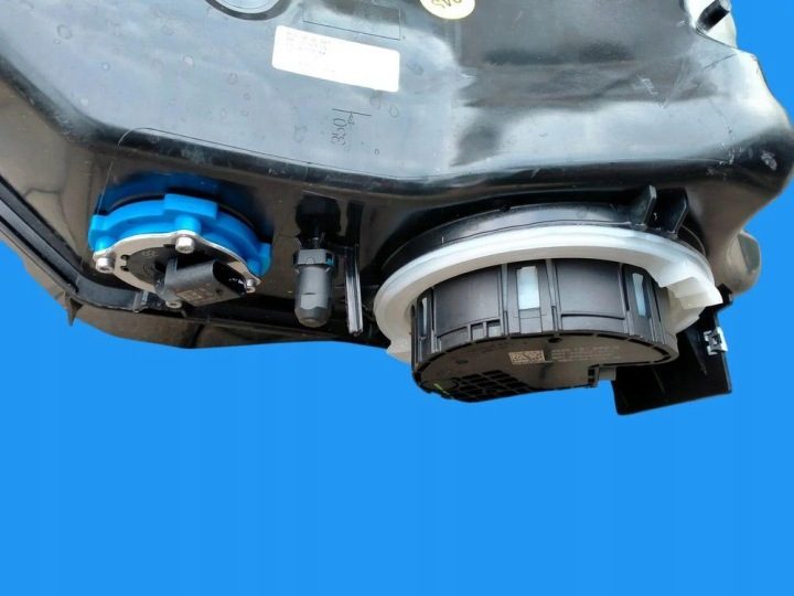 Audi Q7 4M / Бак AdBlue 4M0131878CN Насос 4M0131969S, фото 3