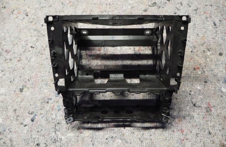 Рамка навигации панели VW Polo 6R 6C 6R0858005D RNS, фото 1